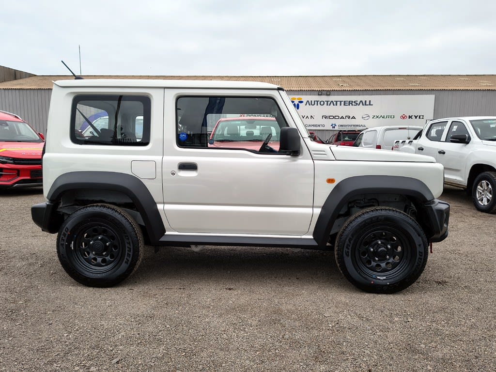 Suzuki Jimny Gl Winche Mt 4x4 Precio+ Iva año 2026