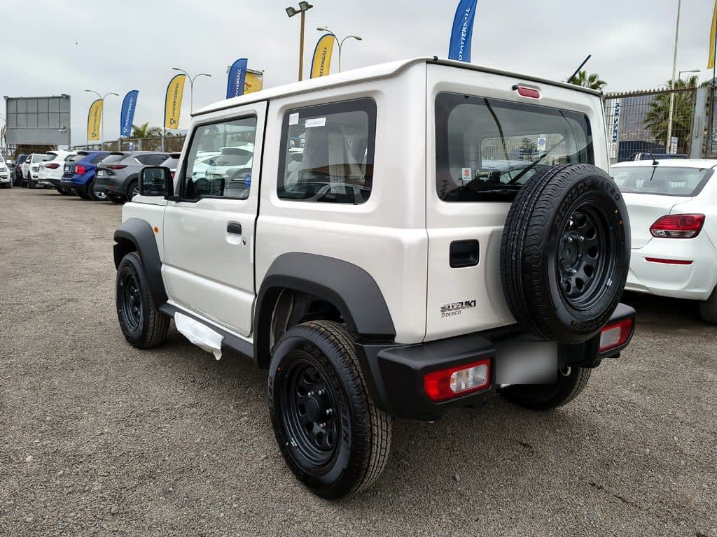 Suzuki Jimny Gl Winche Mt 4x4 Precio+ Iva año 2026