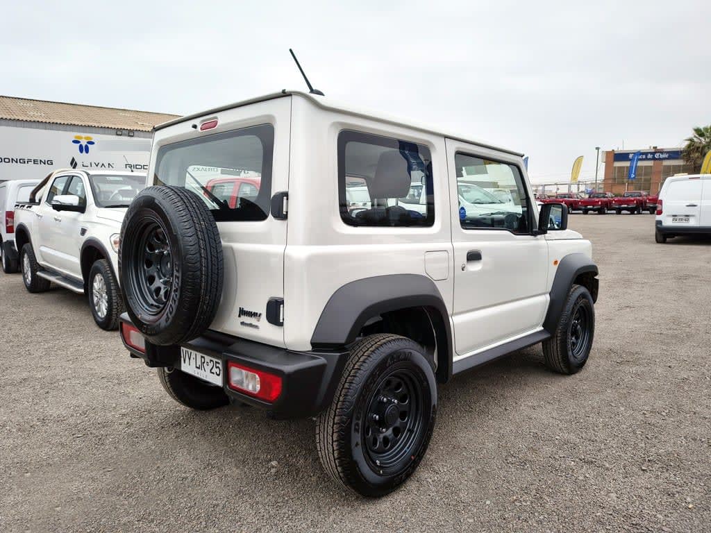 Suzuki Jimny Gl Winche Mt 4x4 Precio+ Iva año 2026