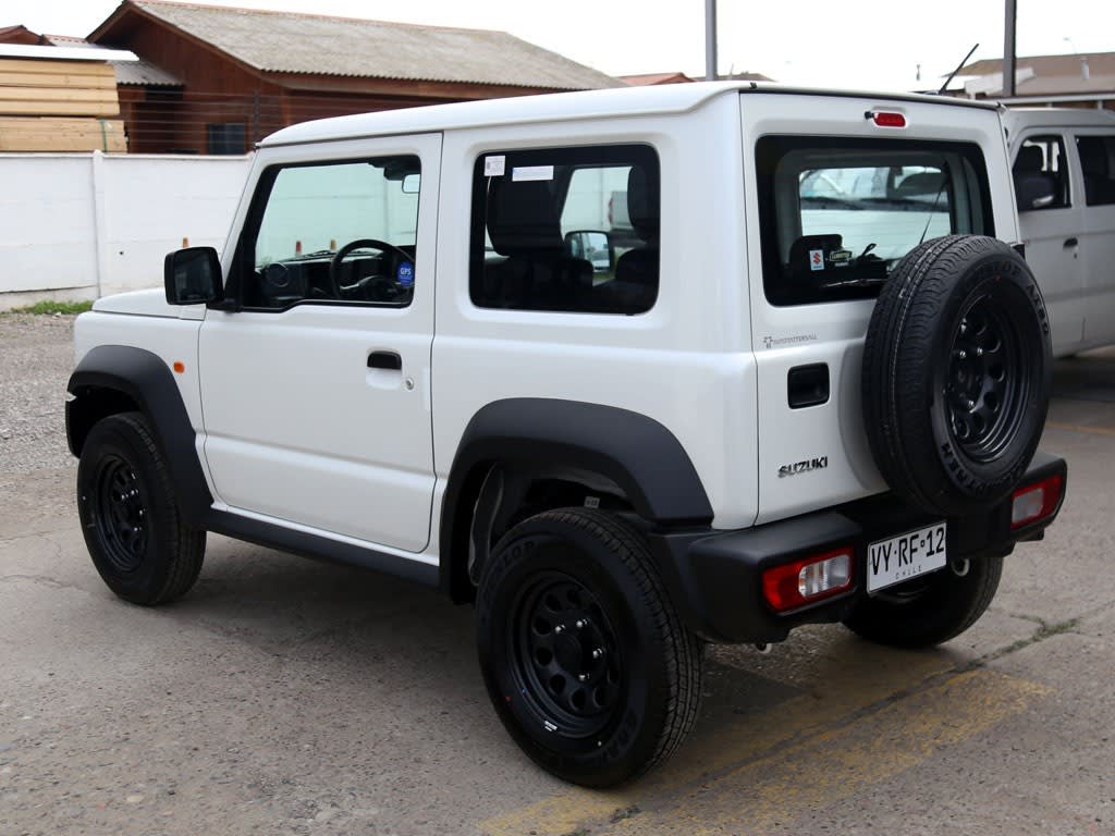 Suzuki Jimny Gl Winche Mt 4x4 Precio+ Iva año 2026