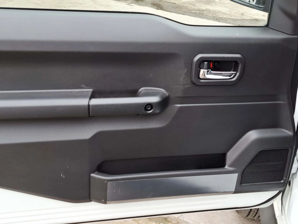 Suzuki Jimny Gl Winche Mt 4x4 Precio+ Iva año 2026