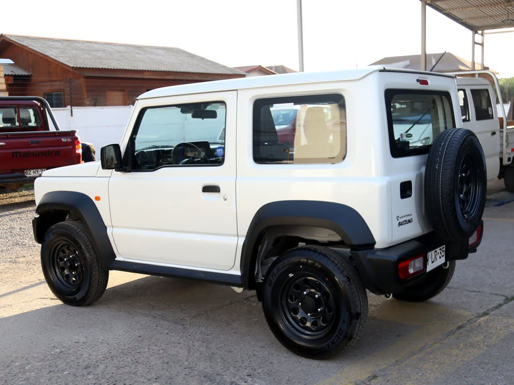 Suzuki Jimny Gl Winche Mt 4x4 Precio+ Iva año 2026