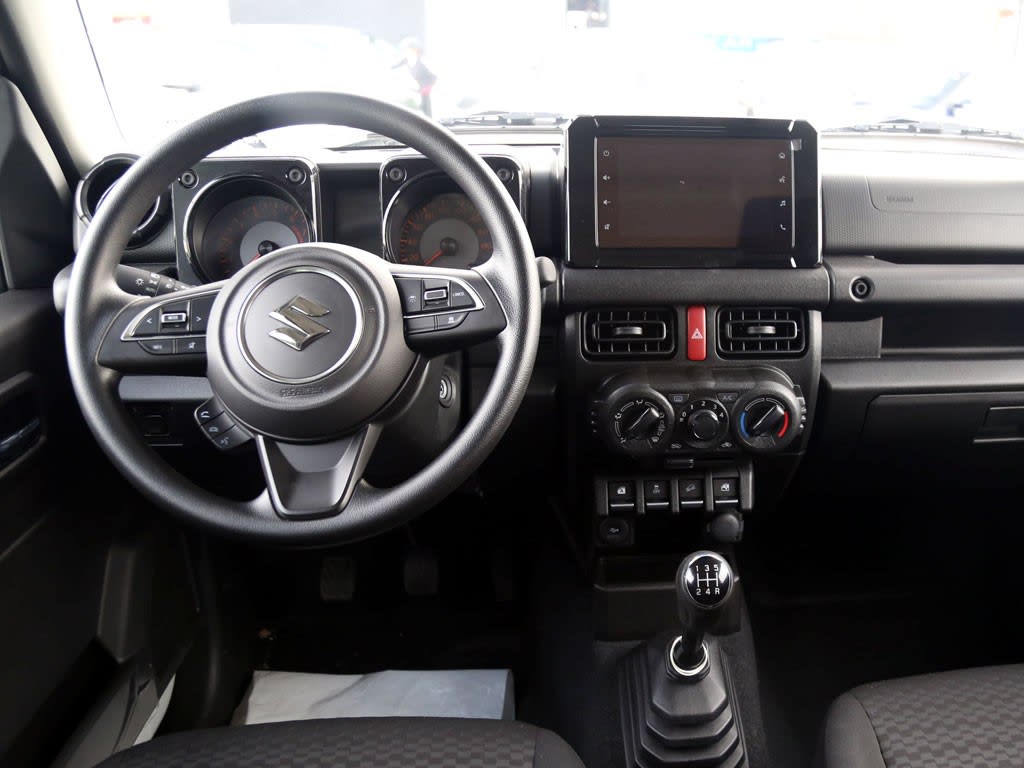 Suzuki Jimny 4x4 1.5 Gl Winche Mt Precio + Iva año 2026