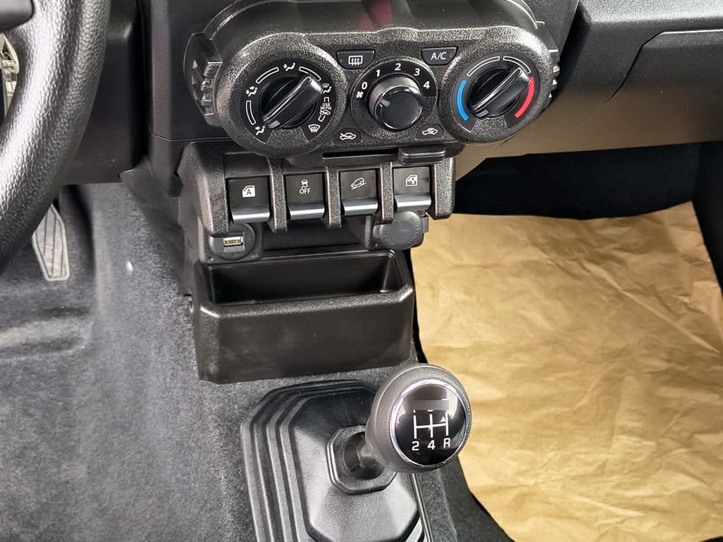 Suzuki Jimny Gl Winche Mt 4x4 Precio+ Iva año 2026
