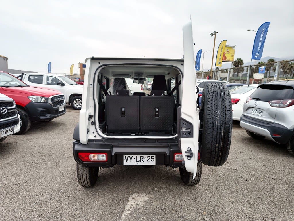 Suzuki Jimny Gl Winche Mt 4x4 Precio+ Iva año 2026
