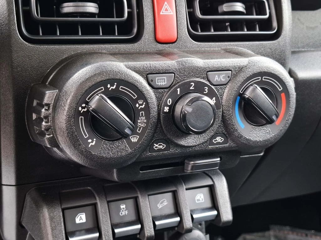 Suzuki Jimny Gl Winche Mt 4x4 Precio+ Iva año 2026