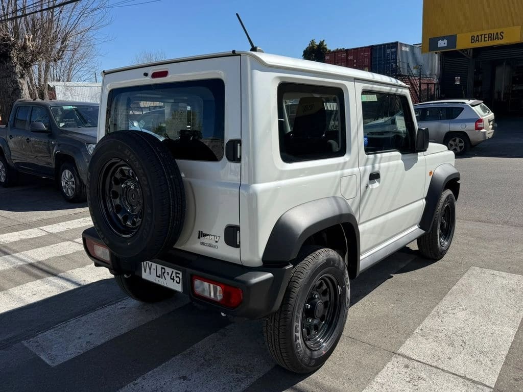 Suzuki Jimny Gl Winche Mt 4x4 Precio+ Iva año 2026