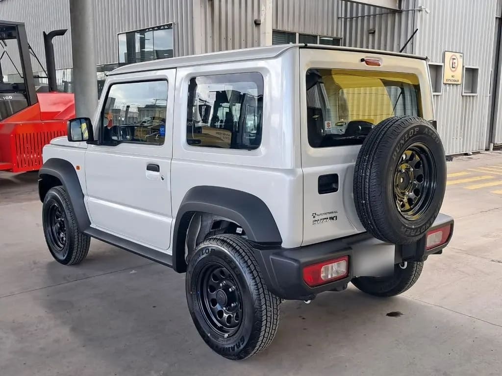 Suzuki Jimny Gl Winche Mt 4x4 Precio+ Iva año 2026