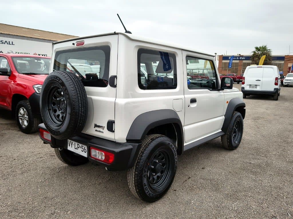 Suzuki Jimny Gl Winche Mt 4x4 Precio+ Iva año 2026
