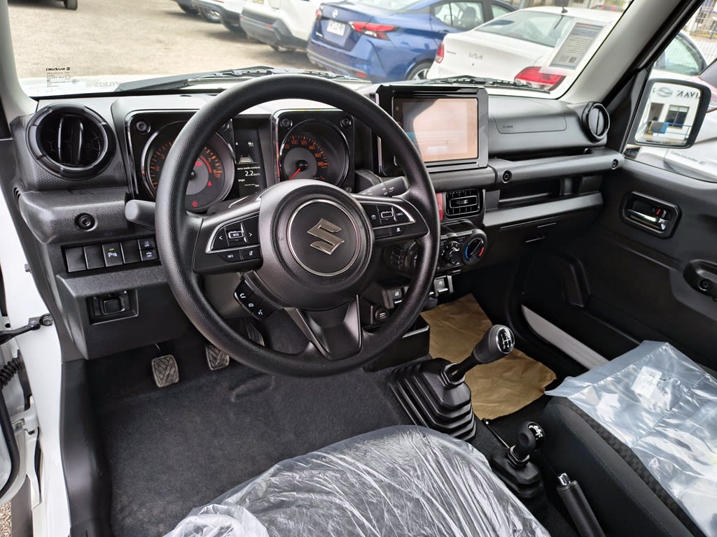 Suzuki Jimny Gl Winche Mt 4x4 Precio+ Iva año 2026