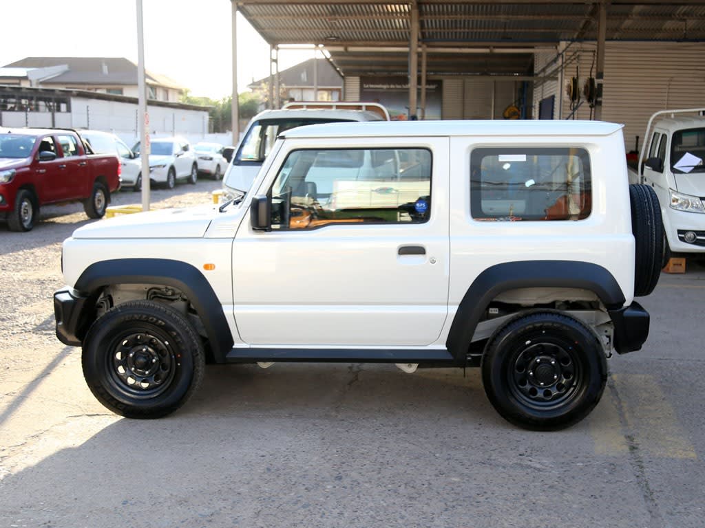 Suzuki Jimny Gl Winche Mt 4x4 Precio+ Iva año 2026
