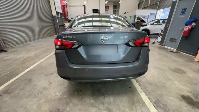 Nissan Versa 1.6 Sense 4x2 Mt 4p año 2022