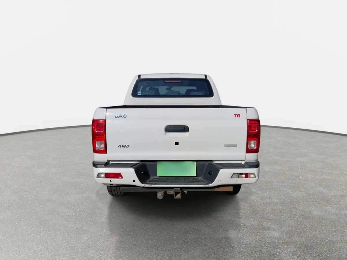 JAC T8 2.0 Comfort 4x4 Diesel Mt 4p año 2020