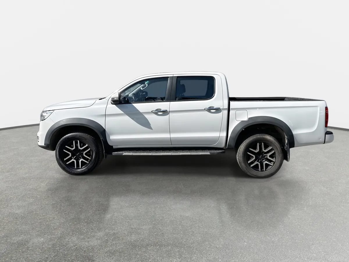 JAC T8 2.0 Comfort 4x2 Diesel Mt 4p año 2022