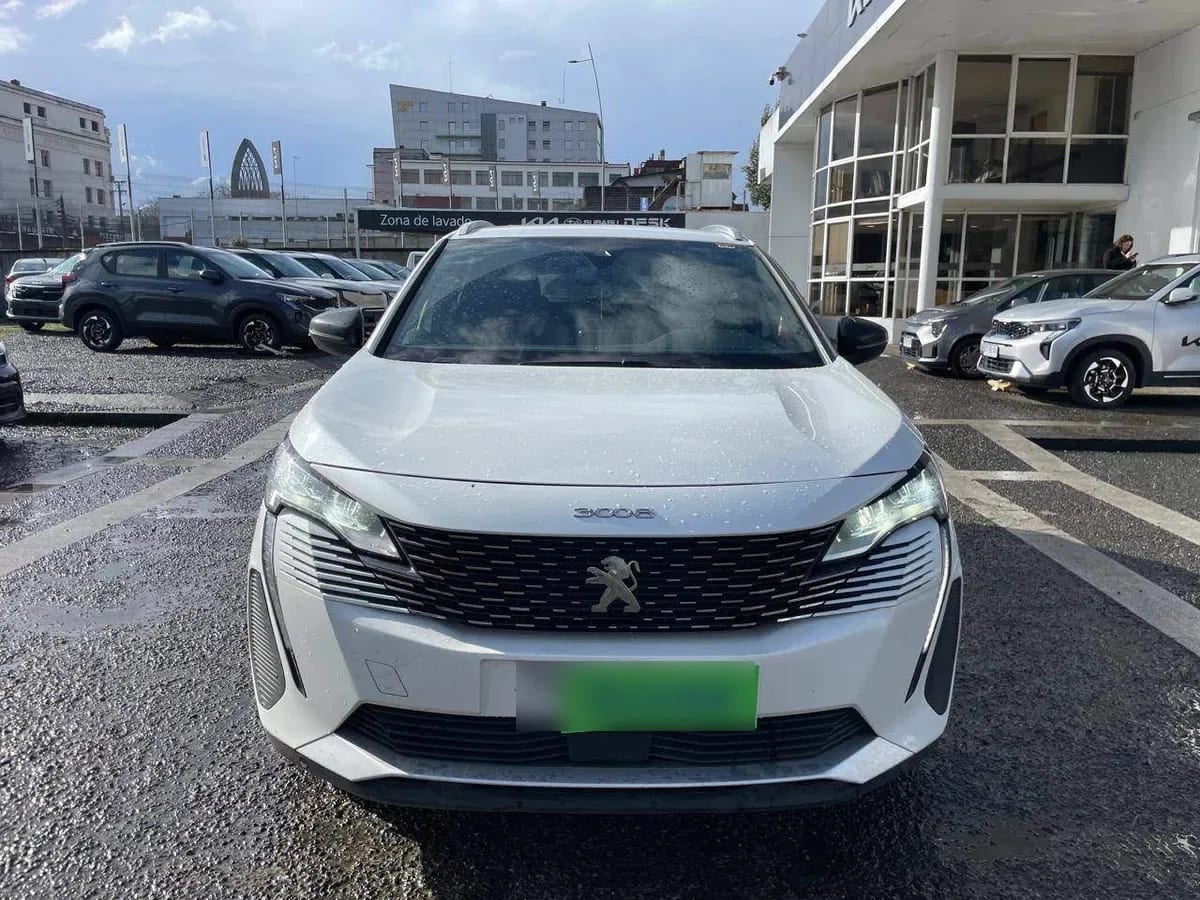 Peugeot 3008 1.2 Active Pack Puretech 130 4x2 Mt6 5p año 2024