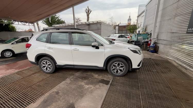 Subaru Forester 2.0i Dynamic Eyesight Awd At 5p año 2023