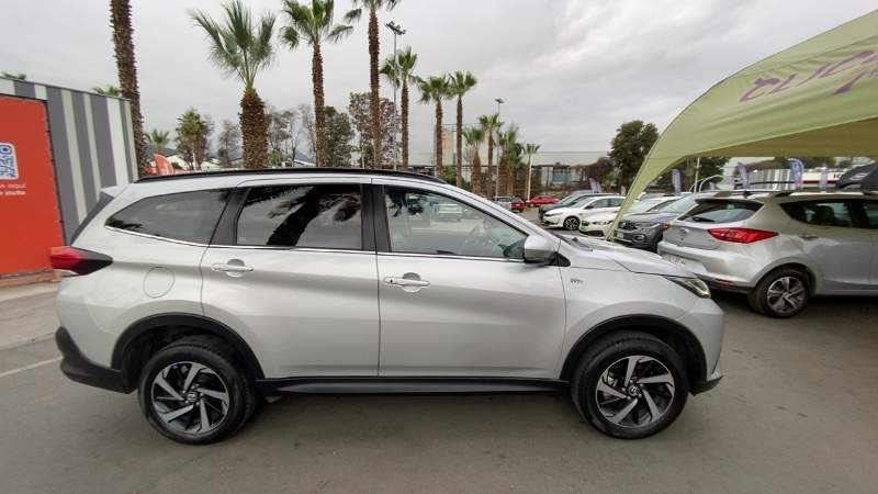 Toyota Rush 1.5 Xei 4x2 Mt 5p año 2024