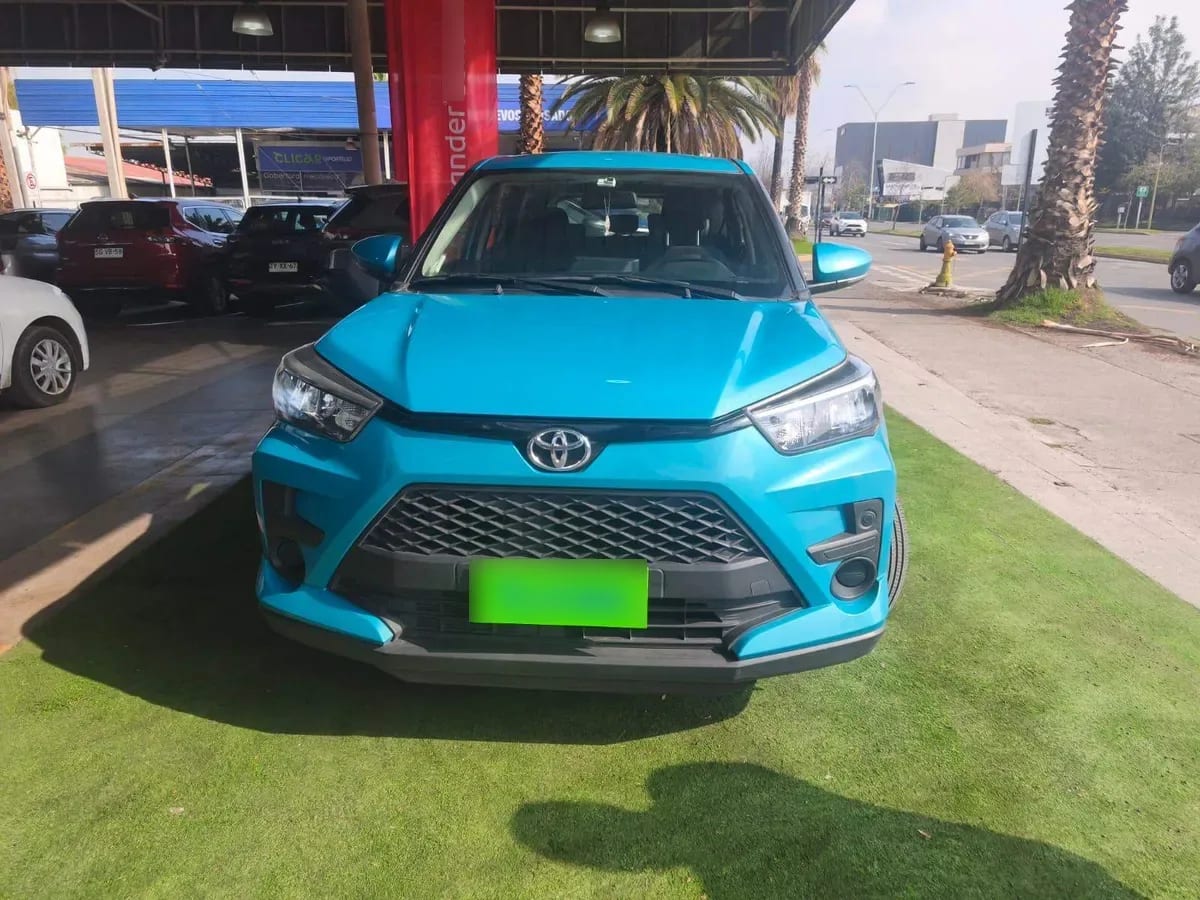 Toyota Raize 1.2 E 4x2 At 5p año 2023