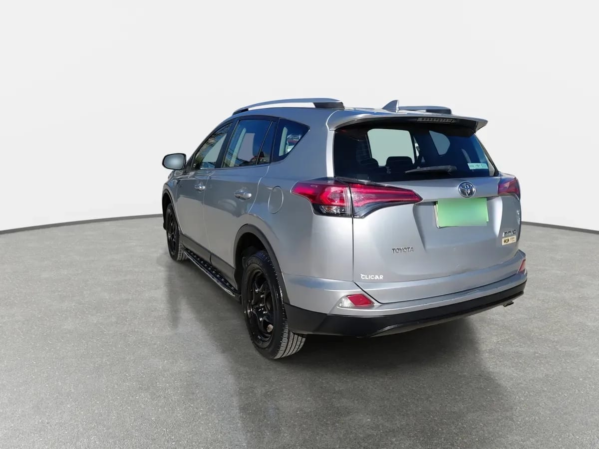 Toyota Rav 4 2.0 Adventure 4x2 Lujo Cvt At 5p año 2019