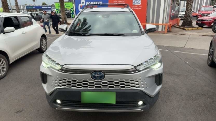 Toyota Corolla Cross 1.8 Seg Hybrid 4x2 Cvt At 5p año 2024