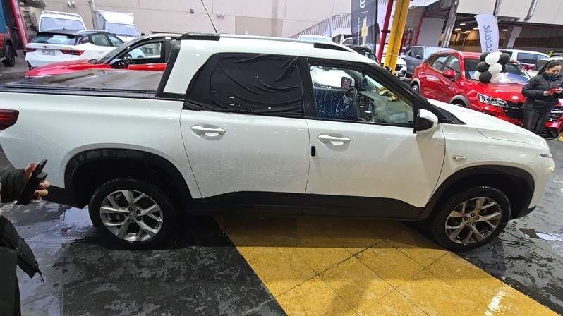 Chevrolet Montana 1.2t Ltz S 4x2 At 4p año 2024