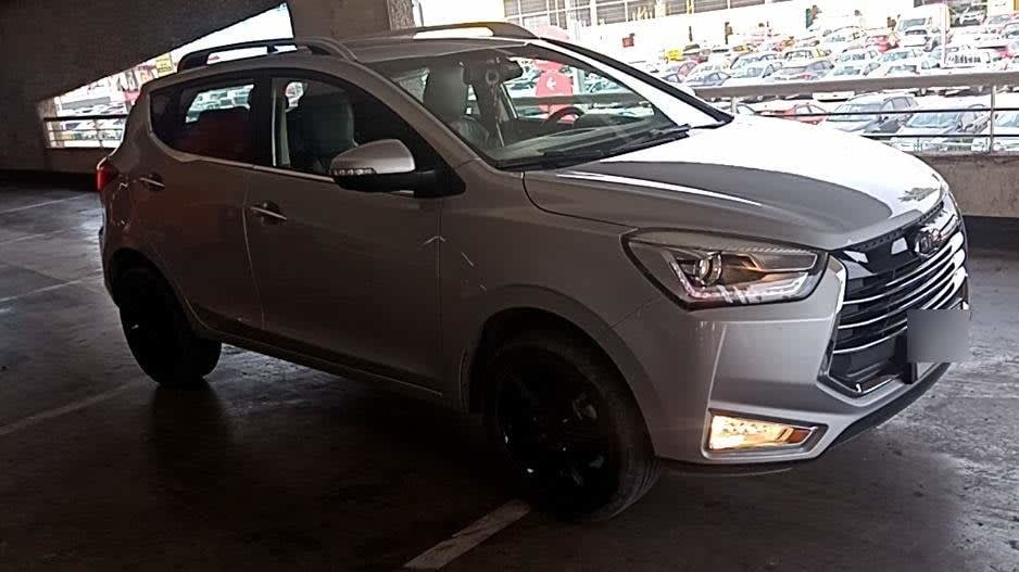 JAC Js2 1.5 Comfort 4x2 Smart Mt 5p año 2022
