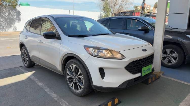 Ford Escape 2.5 Atkinson Se Hibrido Fwd At 5p año 2023