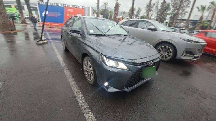 Toyota Yaris 1.5 E 4x2 Sdn Cvt At 4p año 2023