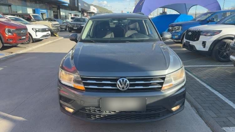 Volkswagen Tiguan 1.4 Tsi Comfortline 4x2 At 5p año 2018