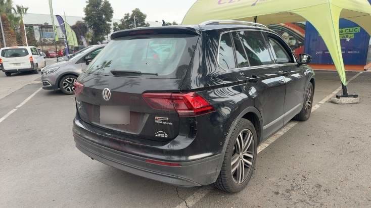 Volkswagen Tiguan 2.0 Tsi Sport 4motion 4x4 180hp At 5p año 2019