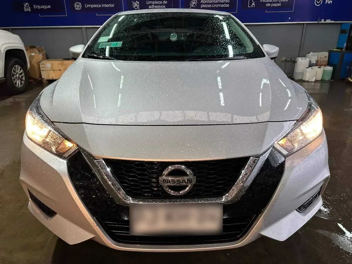 Nissan Versa 1.6 Sense 4x2 Mt 4p año 2021