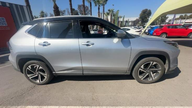 Toyota Yaris Cross 1.5 Xg 4x2 Cvt At 5p año 2024