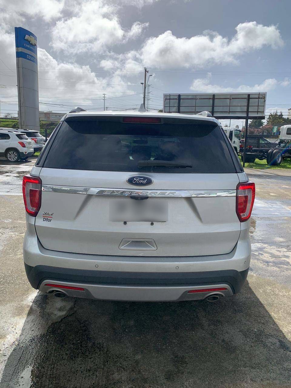 Ford Explorer 3.5 Xlt 4x2 3 Corridas At 5p año 2017