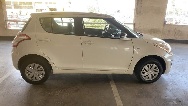 Suzuki Swift 1.2 Gl 4x2 Hb Ac Mt 5p año 2017
