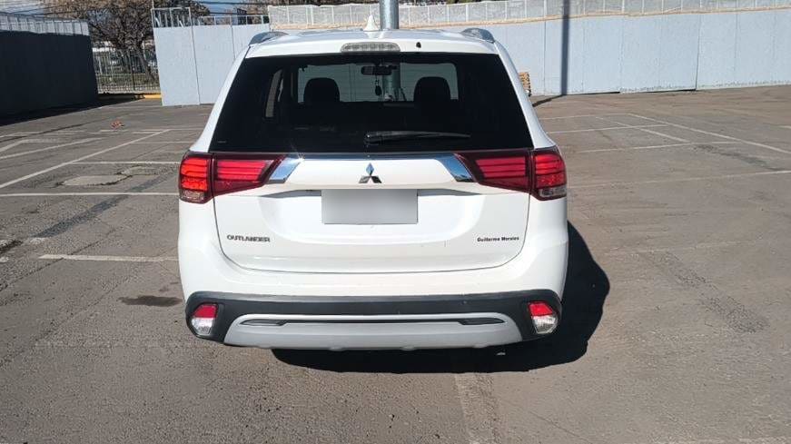 Mitsubishi Outlander 2.0 4x2 Mt 5p año 2019