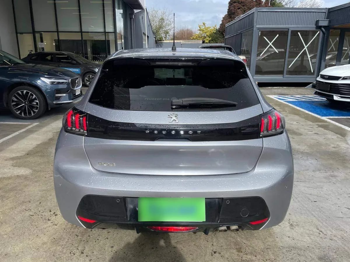 Peugeot 208 1.2 Gt Puretech 4x2 130 Eat8 5p año 2021