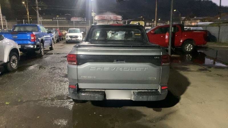 Chevrolet Montana 1.2t Ltz 4x2 At 4p año 2023