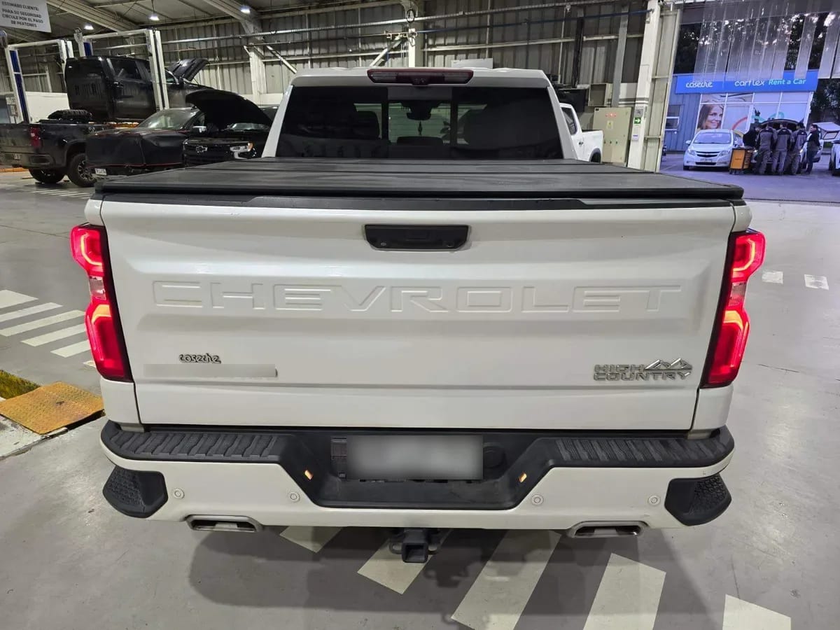 Chevrolet Silverado 3.0 High Country 4x4 At 4p año 2023