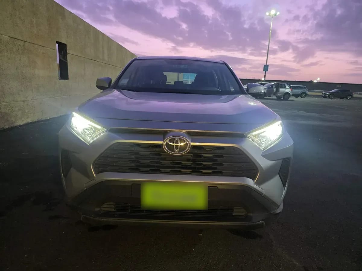 Toyota Rav 4 2.0 Le 4x2 Mt 5p año 2022
