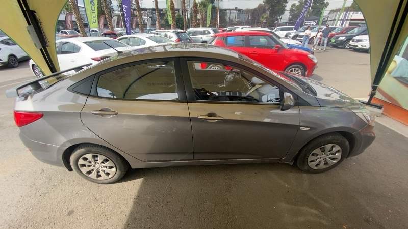 Hyundai Accent 1.4 Gl 4x2 Ac 2ab Mt 4p año 2018