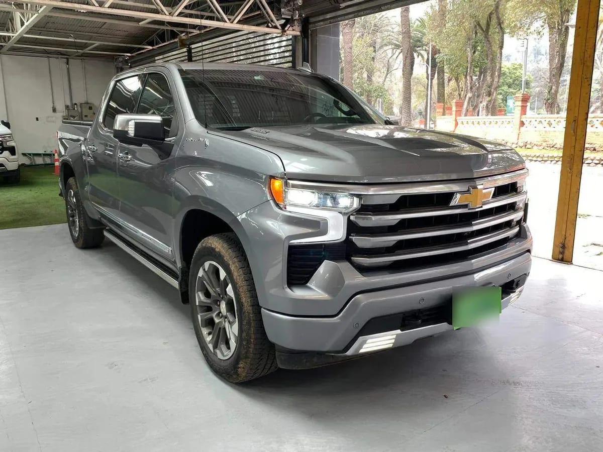 Chevrolet Silverado 3.0 High Country 4x4 At 4p año 2023