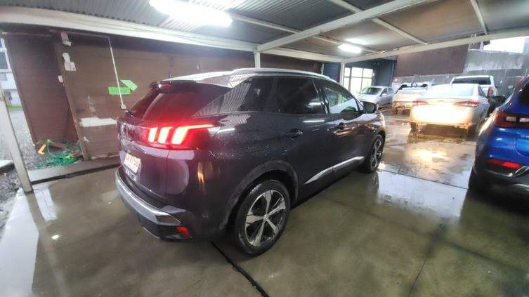 Peugeot 3008 1.6 Allure Blue-Hdi Diesel 4x2 120hp Eat6 5p año 2018