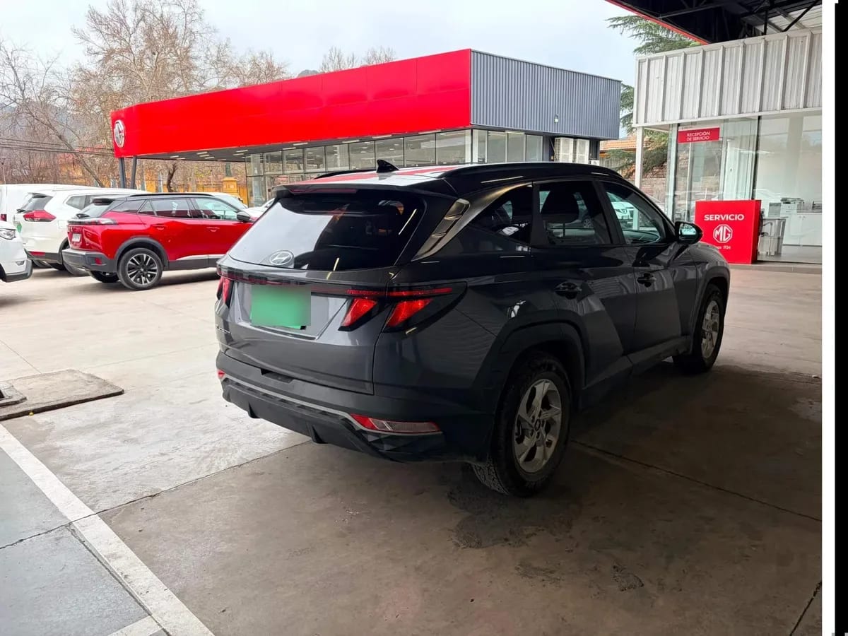 Hyundai Tucson 2.0 Nx4 Plus 2wd Mt 5p año 2023