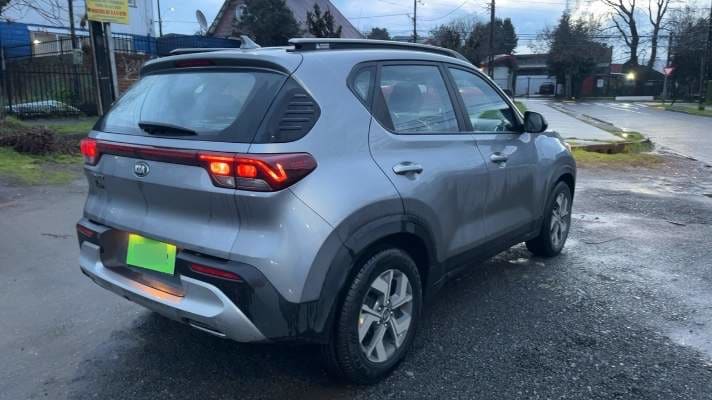 Kia Sonet 1.5 Ex Plus 4x2 6mt 5p año 2022