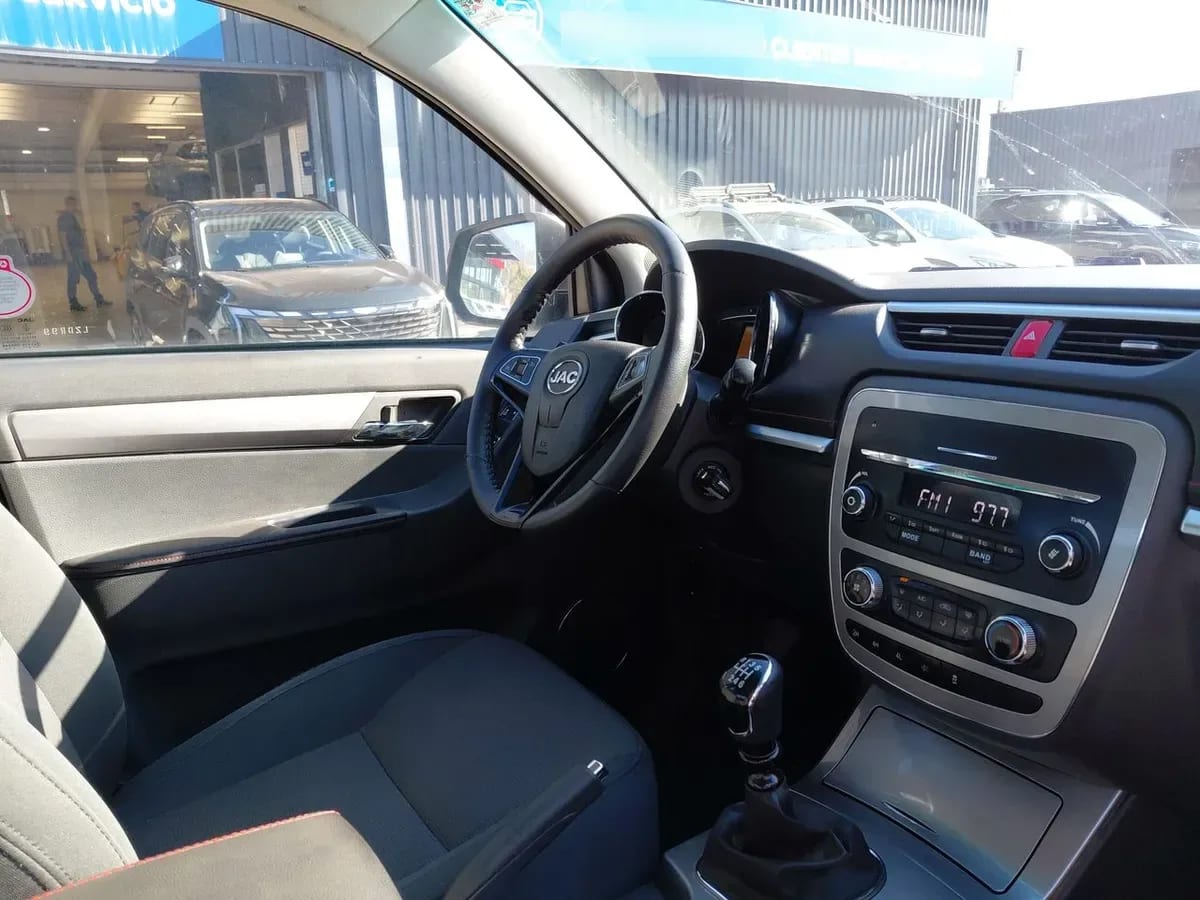 JAC T8 2.0 Comfort 4x4 Diesel Mt 4p año 2020