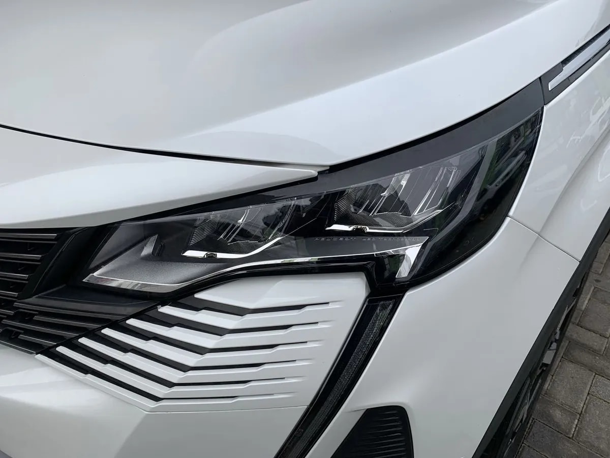 Peugeot 3008 1.6 Allure Pack Thp 165 4x2 Eat6 5p año 2024