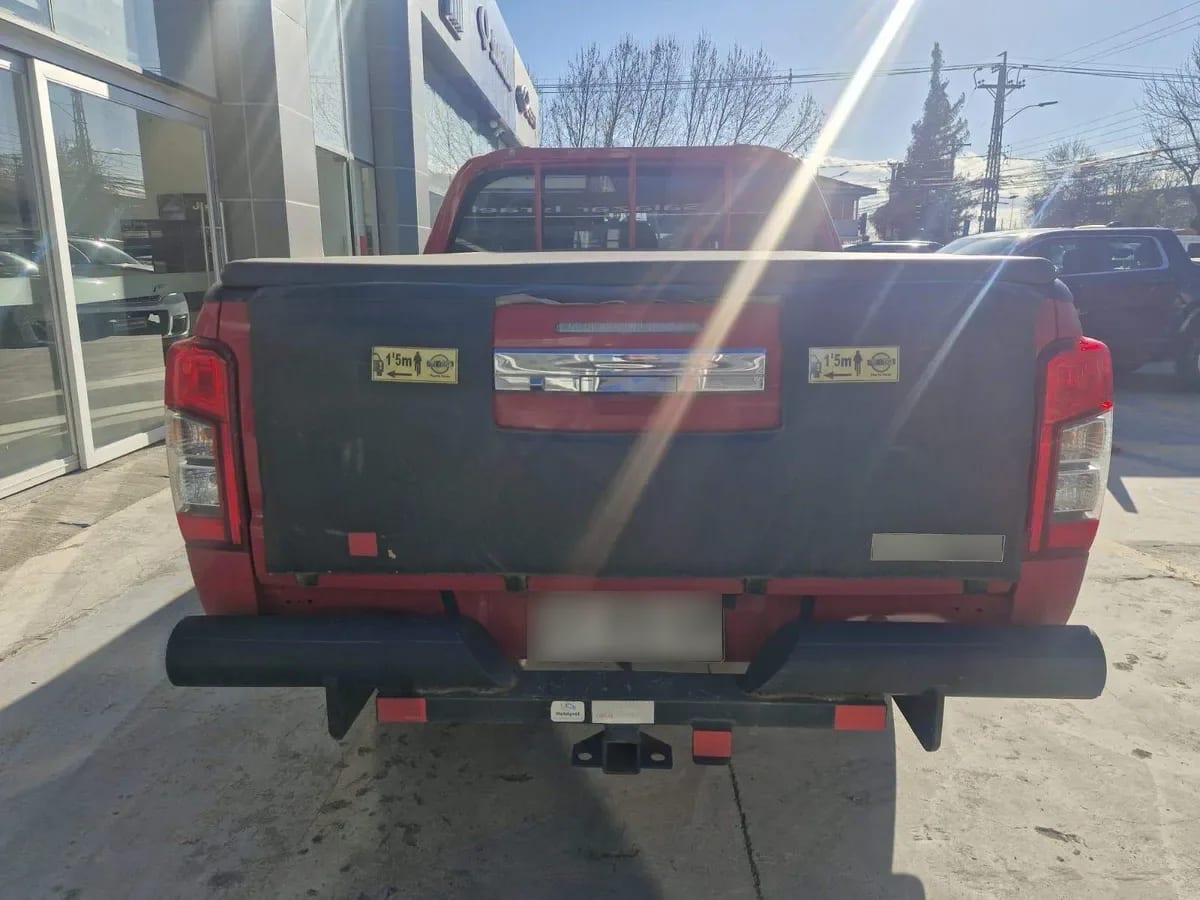 Mitsubishi L200 2.4 Katana Cr Diesel Dob. Cab. 4x2 Mt 4p año 2023