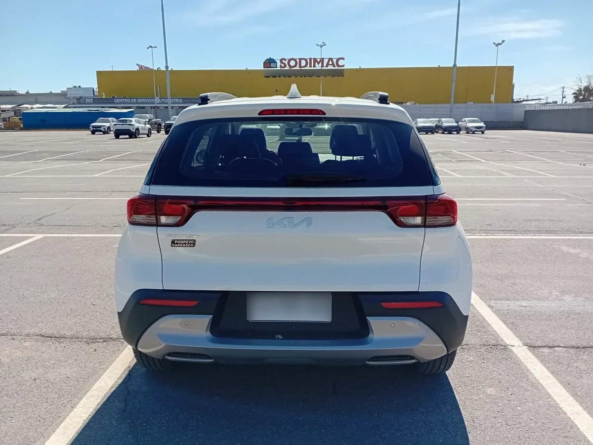 Kia Sonet 1.5 Ex Full 4x2 6mt 5p año 2024