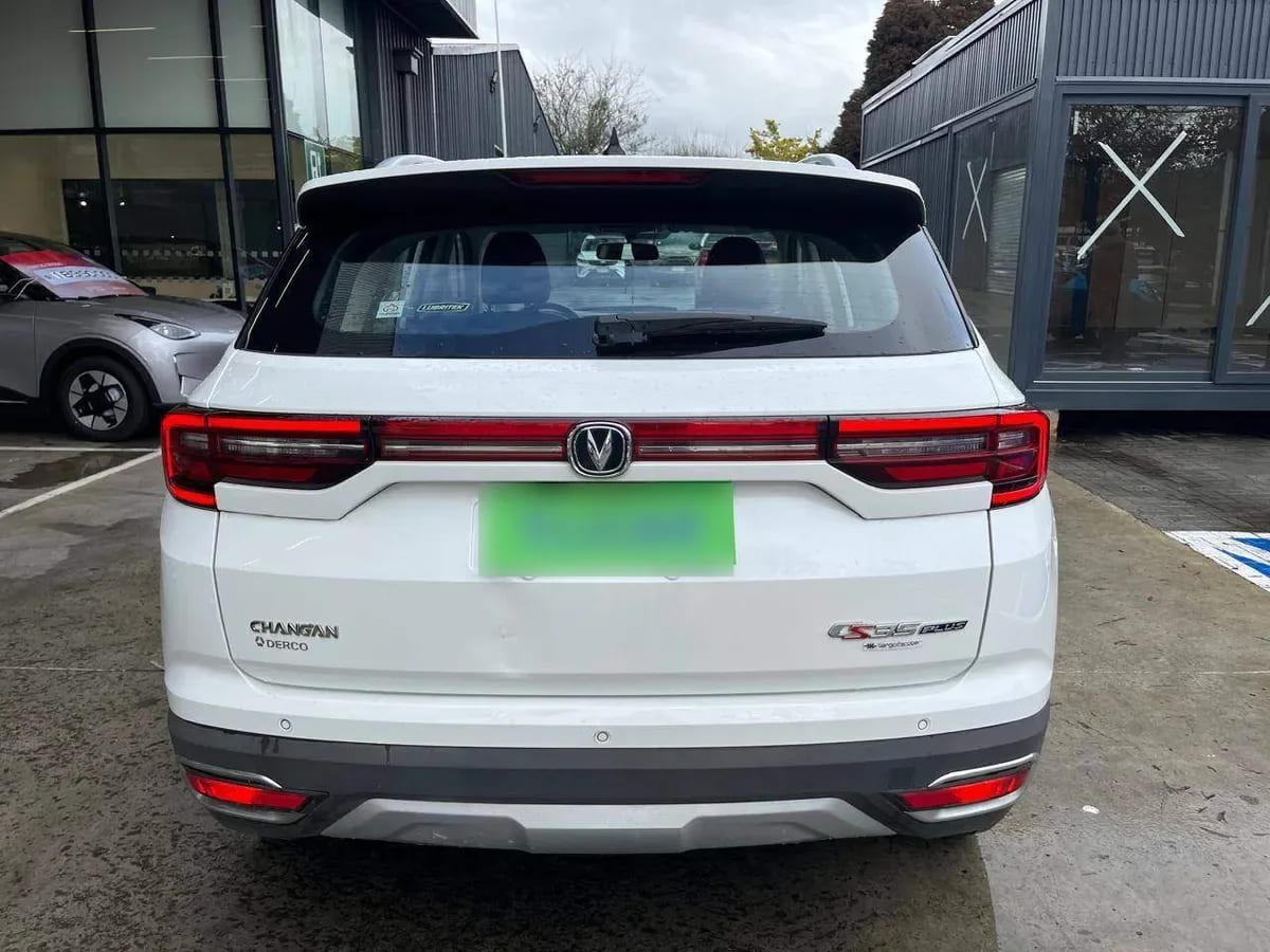 Changan Cs35 Plus 1.6 Luxury 4x2 Mt 5p año 2022