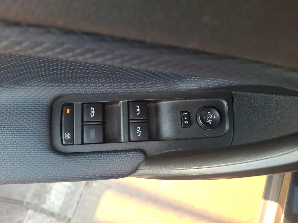 Chevrolet Tracker 1.2t Premier Fwd At 5p año 2022